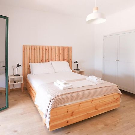 Nona'S Rooms Himare Bagian luar foto