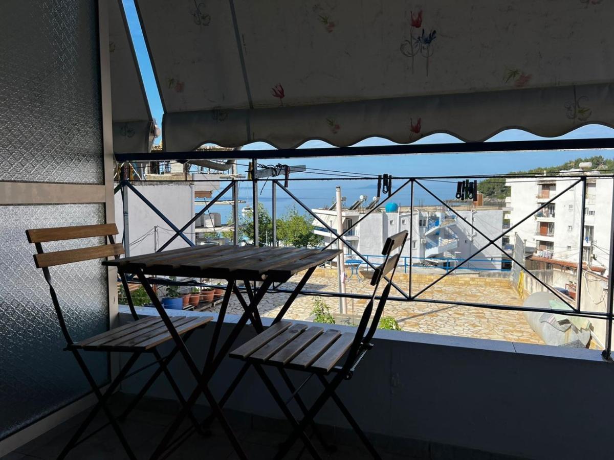 Nona'S Rooms Himare Bagian luar foto