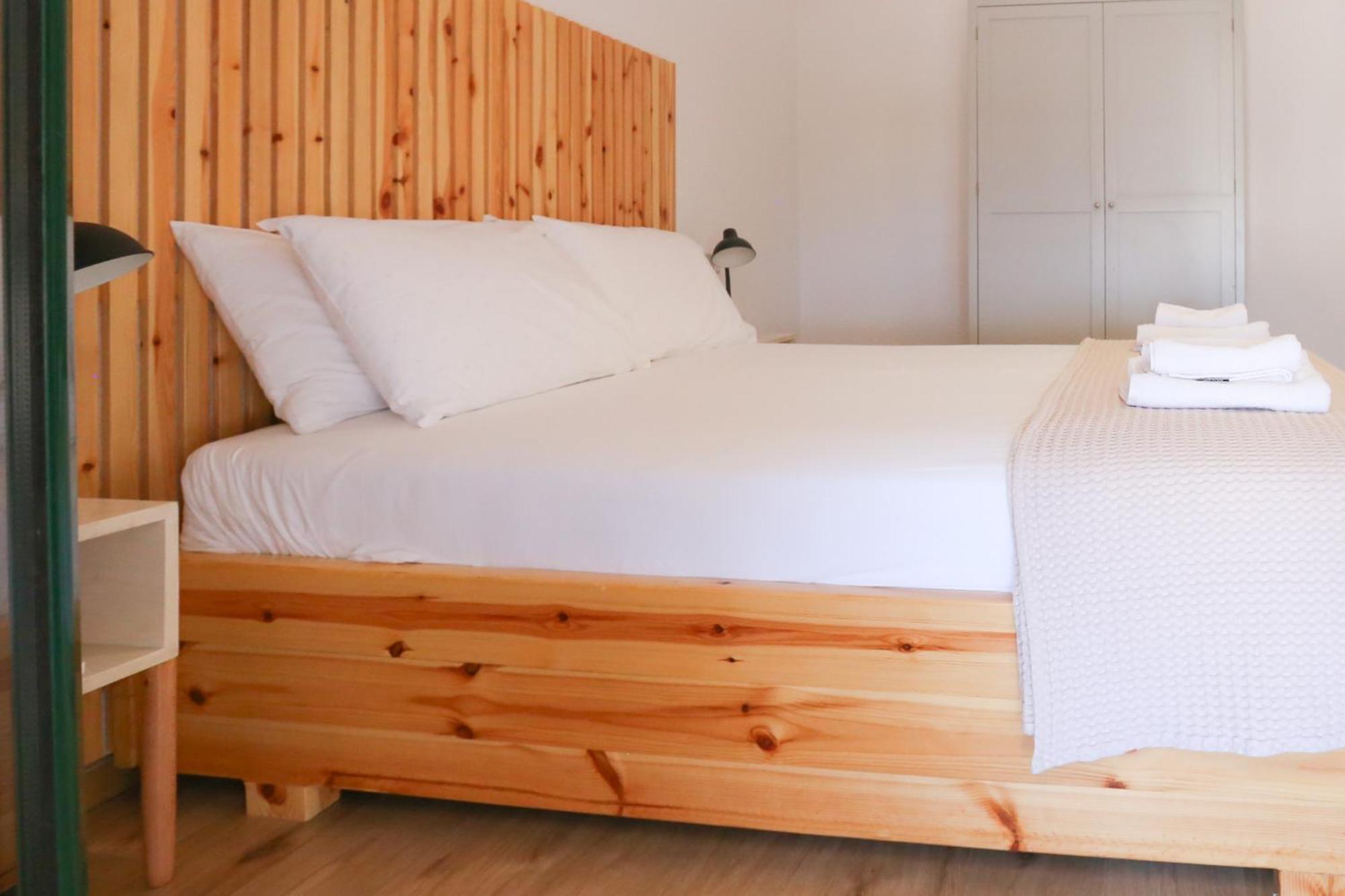 Nona'S Rooms Himare Bagian luar foto