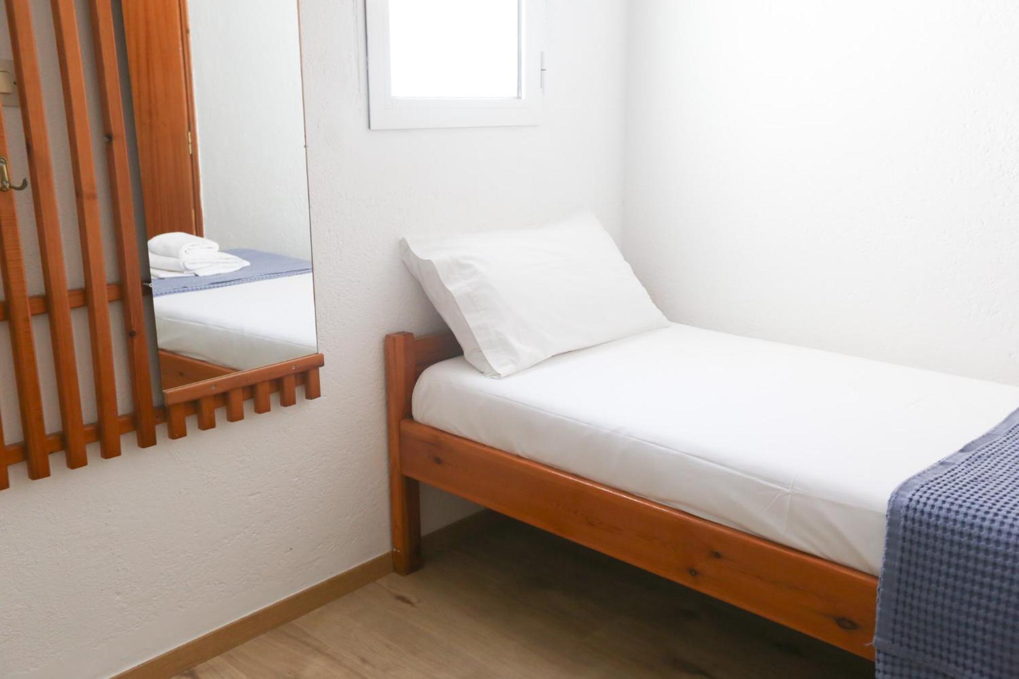 Nona'S Rooms Himare Bagian luar foto